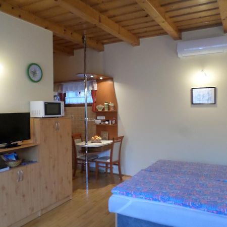 Betero Apartman Veszprém Exterior foto