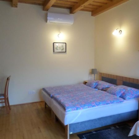 Betero Apartman Veszprém Exterior foto