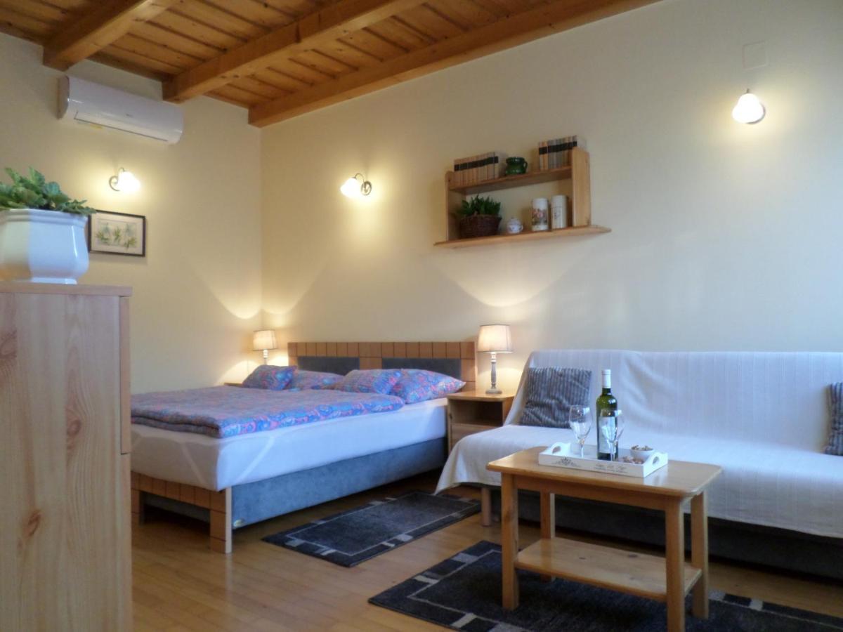Betero Apartman Veszprém Exterior foto